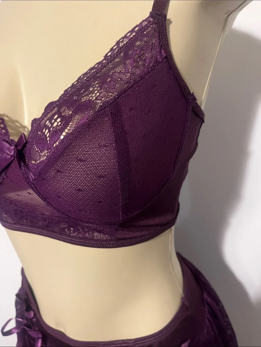 Avidlove Plum Purple Lace Lingerie Set Bralette and Garter Skirt Womens Medium